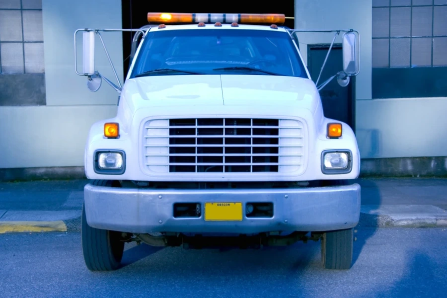How Tow Truck Service Handles Non-drivable Vehicles Efficiently in Baton Rouge LA